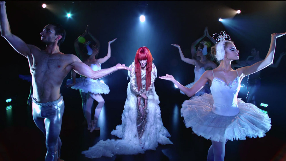 Photo for Florence and The Machine "Spectrum"